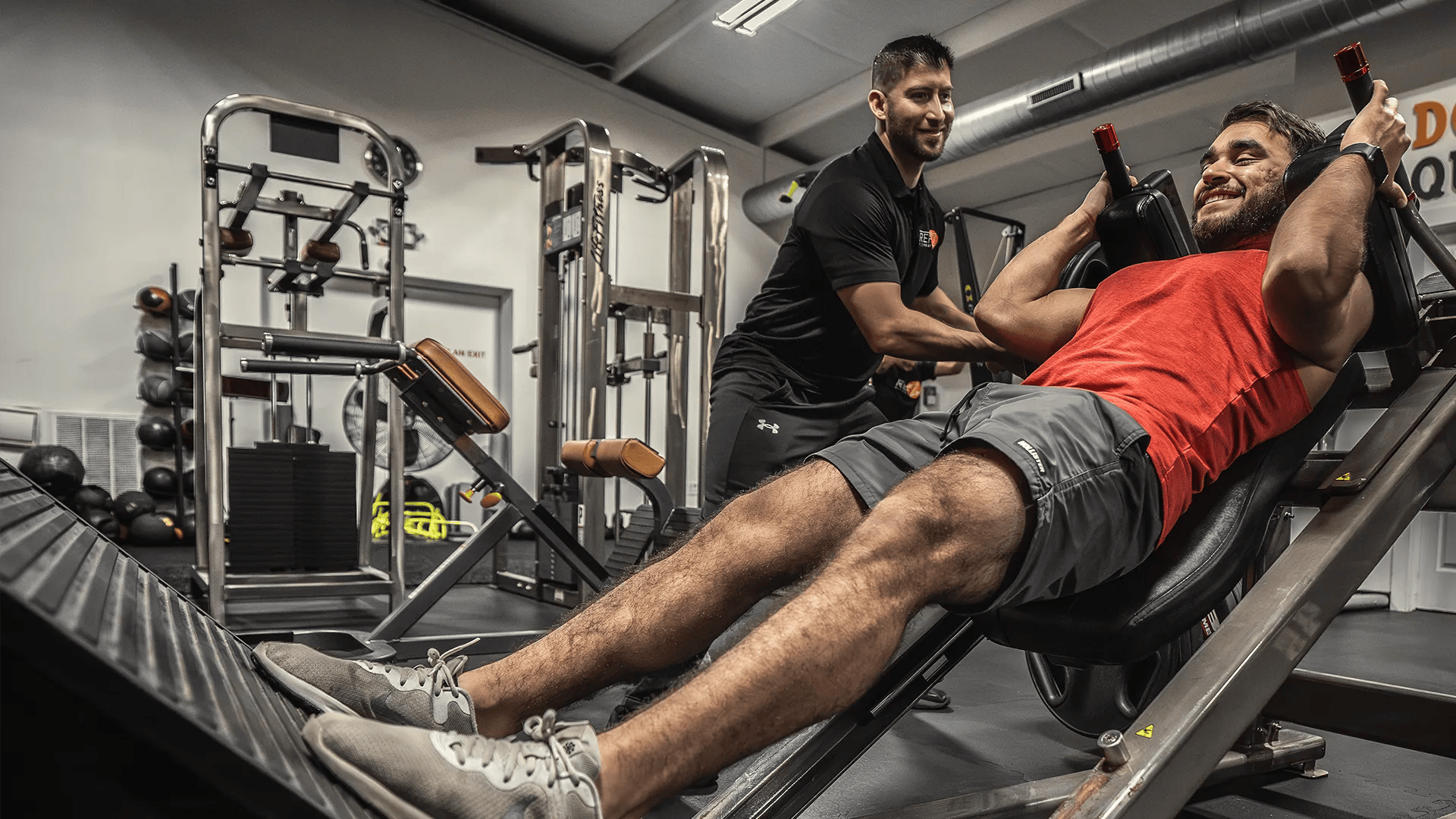man training with his coach at Repz Fitnes